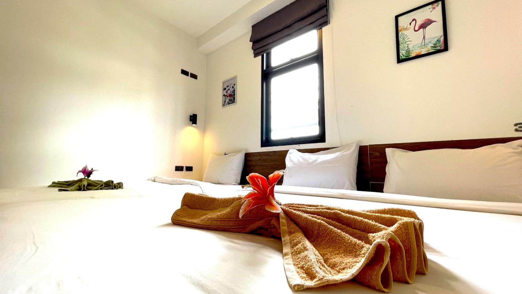 Rockstar Beach Apartments Bang Rak Beach  Eksteriør billede
