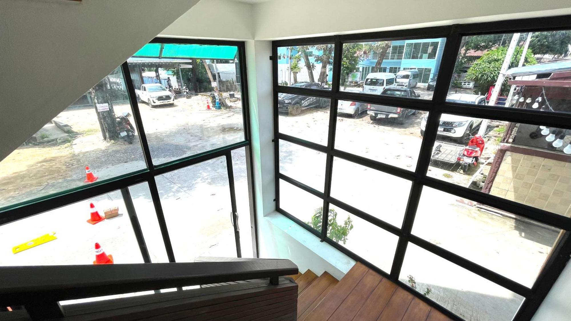Rockstar Beach Apartments Bang Rak Beach  Eksteriør billede
